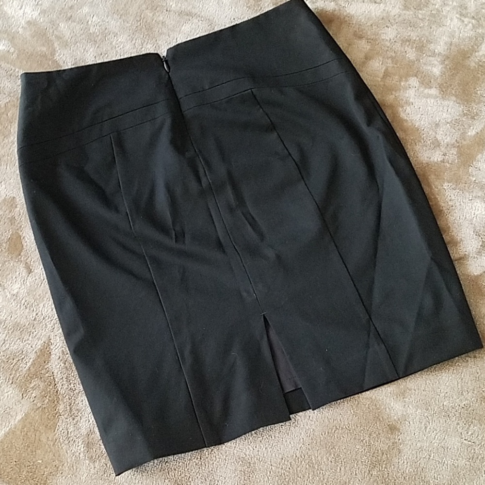 Express Black Lined Skirt Size 4 - Picture 2 of 8